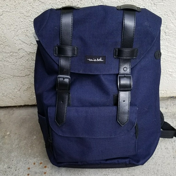 travis mathew messenger bag